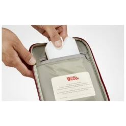 FJÄLLRÄVEN Kånken Mini Cooler 2,5 - Kühltasche 20 FJÄLLRÄVEN Kånken Mini Cooler 2,5 - Kühltasche -Primus Verkäufe fjaellraeven kaanken mini cooler 25 kuehltasche detail 9