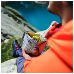 Nettle Curry By Sean Villanueva O'Driscoll -Primus Verkäufe lyo food nettle curry by sean villanueva odriscoll detail 3